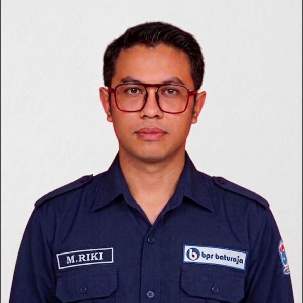 pas photo krop seragam.JPG